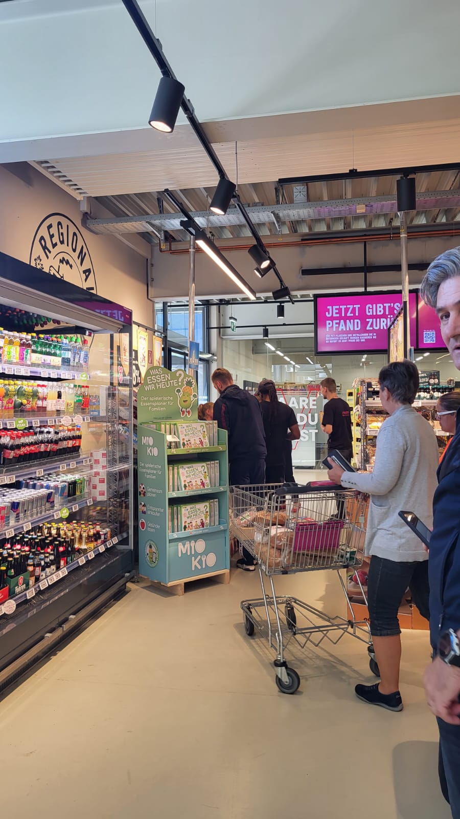 MioKio Produktplatzierung Sutterlüty Filiale